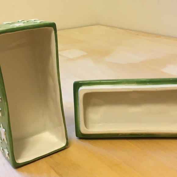 Holiday Winter Bears ceramic keepsake box - Picture 7 of 11